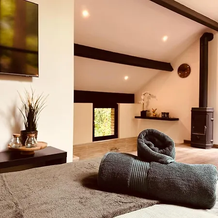 Tiny House - La De Tom