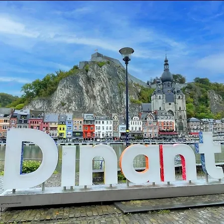 Tiny House - La De Tom *