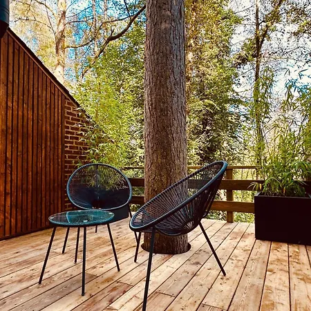 Apartment Tiny House - La De Tom *