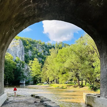 Tiny House - La De Tom