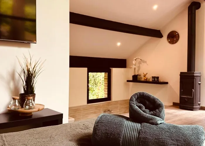 Tiny House - La De Tom