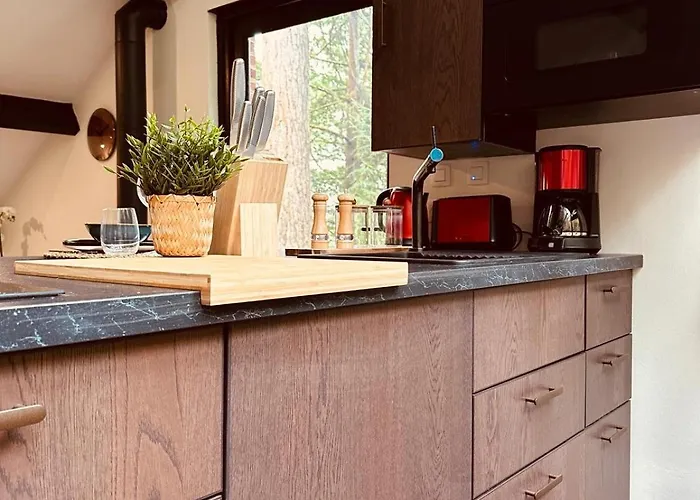 Tiny House - La De Tom *